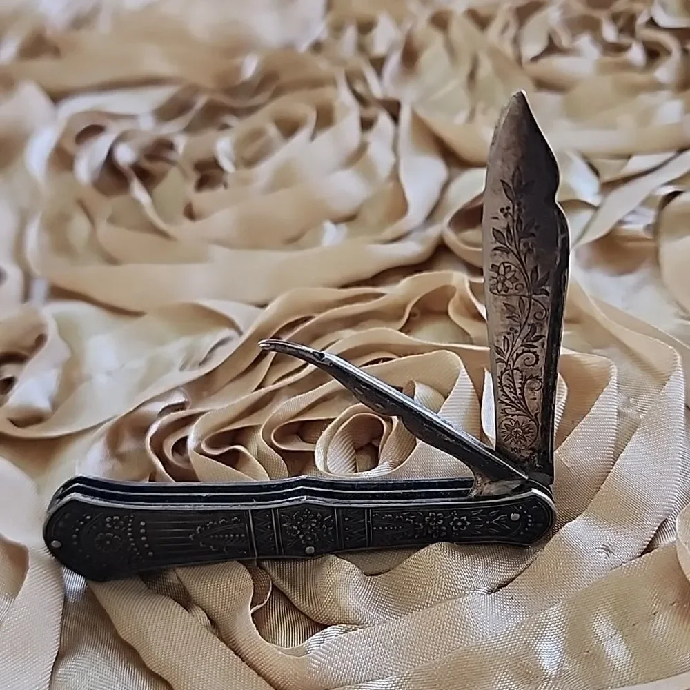 Victorian era Fruit & Nut Knife